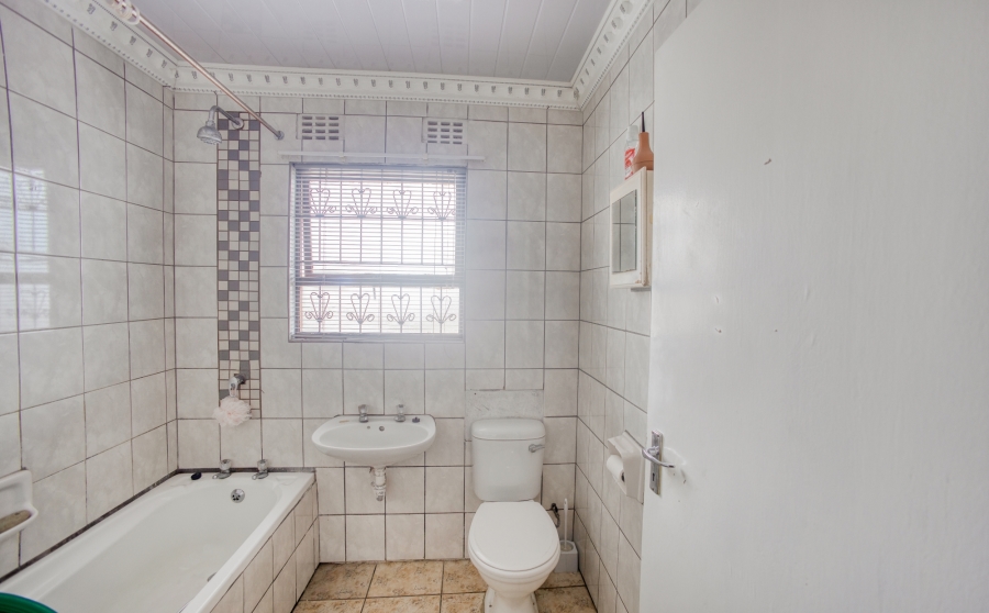 2 Bedroom Property for Sale in Amalinda Eastern Cape